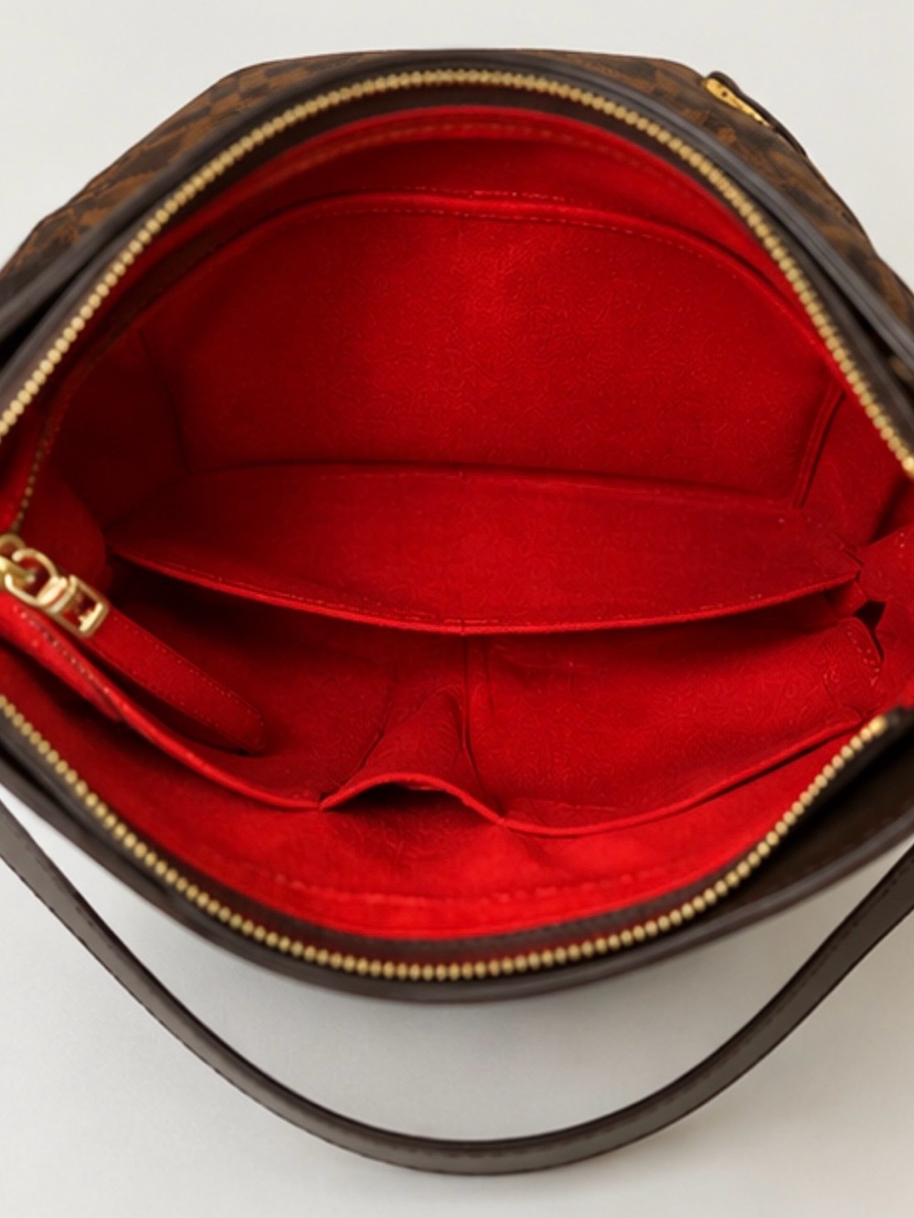 Louis Vuitton Damier Ebene Sistina PM Shoulder Bag Red Alcantara Interior - Picture 5 of 5